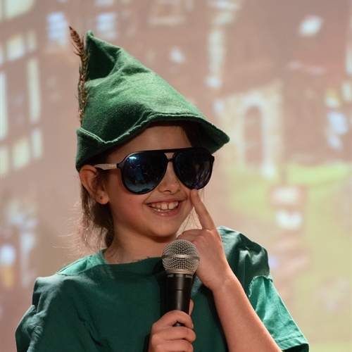 Merry band of Year 3 and 4 pupils bring singing, dancing and comedy to production of Robin Hood