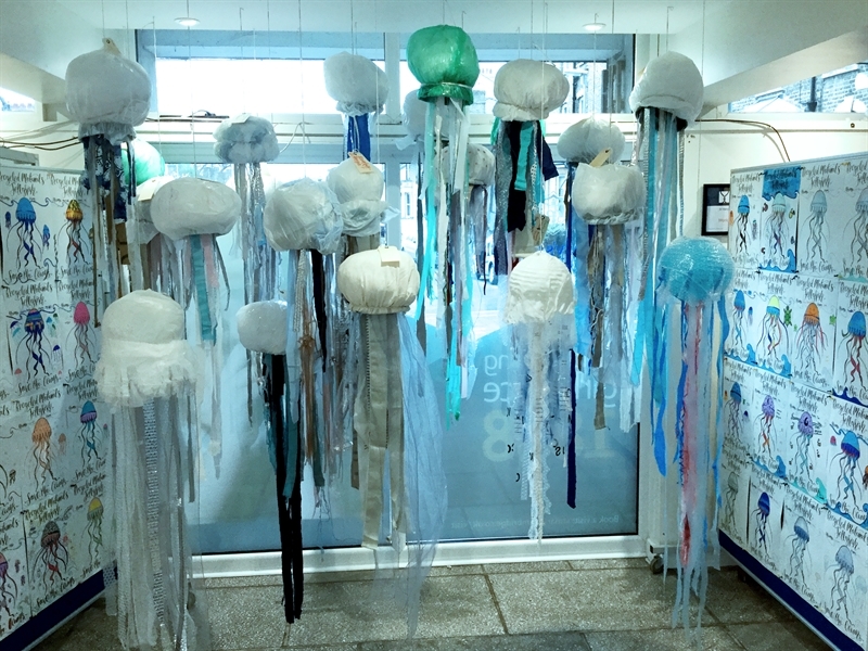 Students create 'recycled jellyfish' to raise awareness of plastic pollution