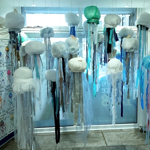 Students create 'recycled jellyfish' to raise awareness of plastic pollution