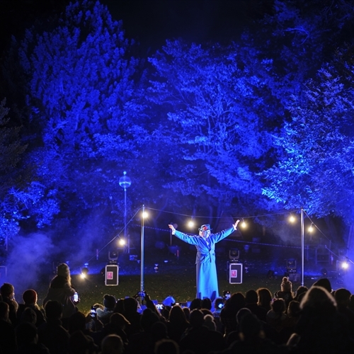 Mary Poppins-themed light show dazzles at the Junior School